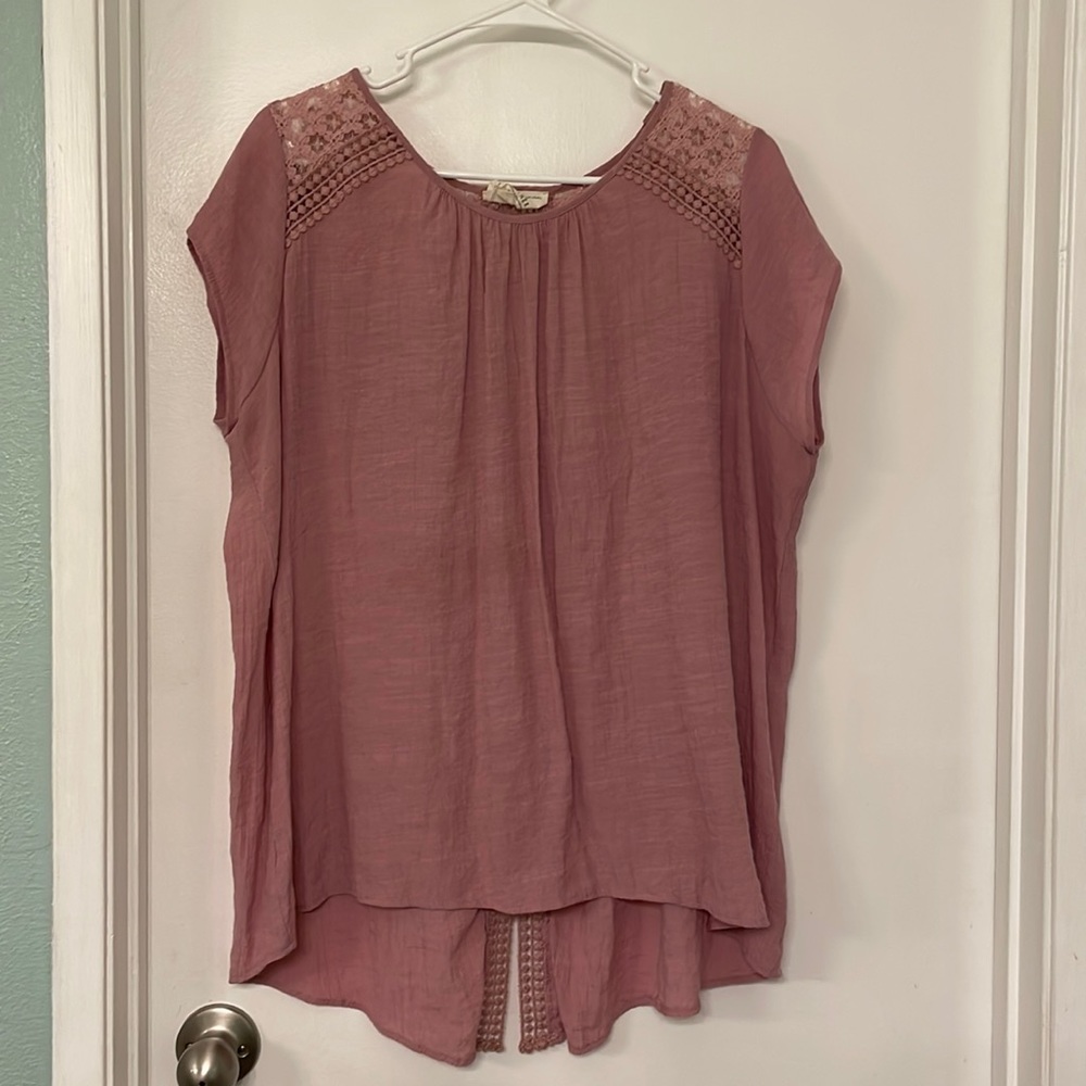 Flower & Feather 1XL purple shirt